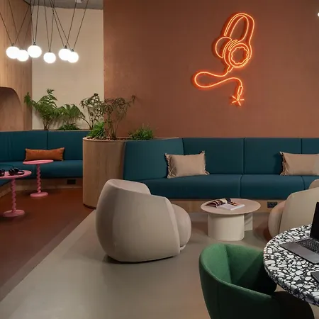 The Social Hub Hotel