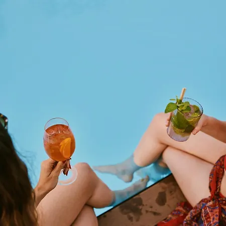 The Social Hub מלון 4*