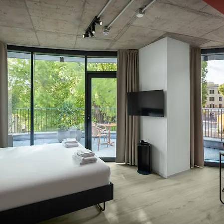 فندق The Social Hub 4*