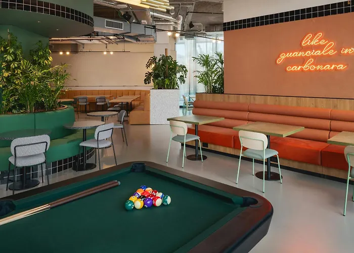 The Social Hub فندق 4*