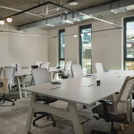 The Social Hub מלון